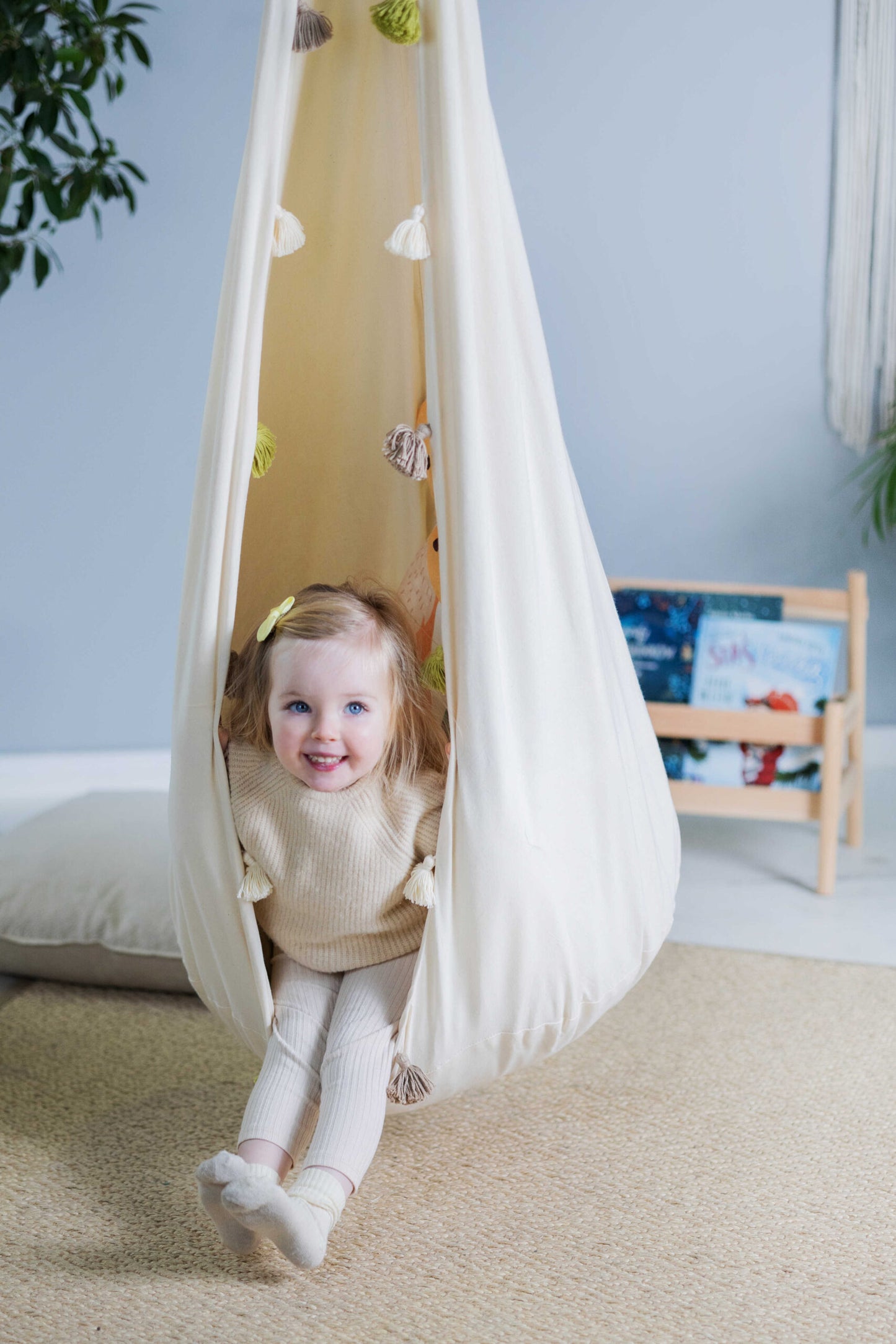 Cocoon Hammock "Cream Tassel"