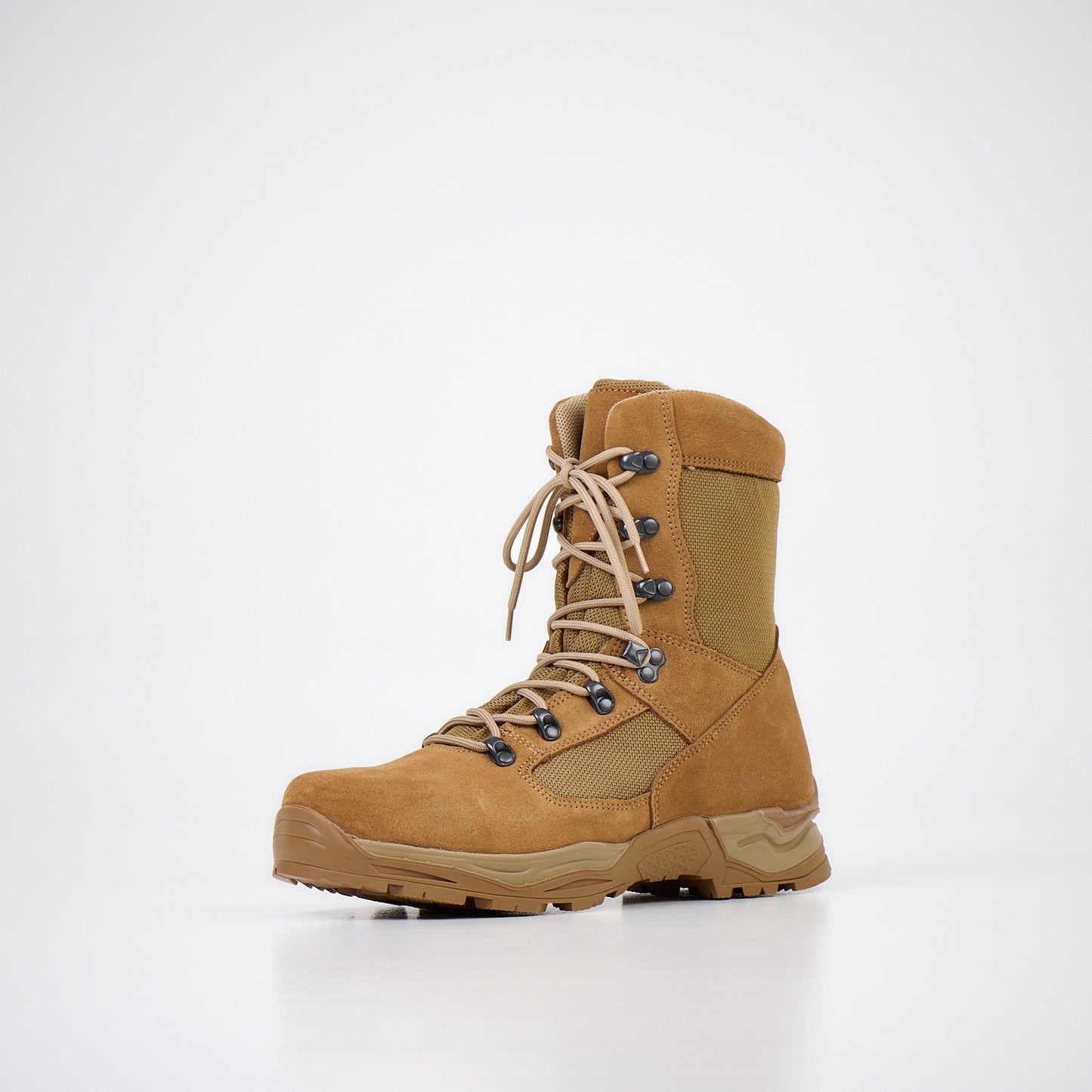 583 Combat Boots eli Latvian armeijan saappaat