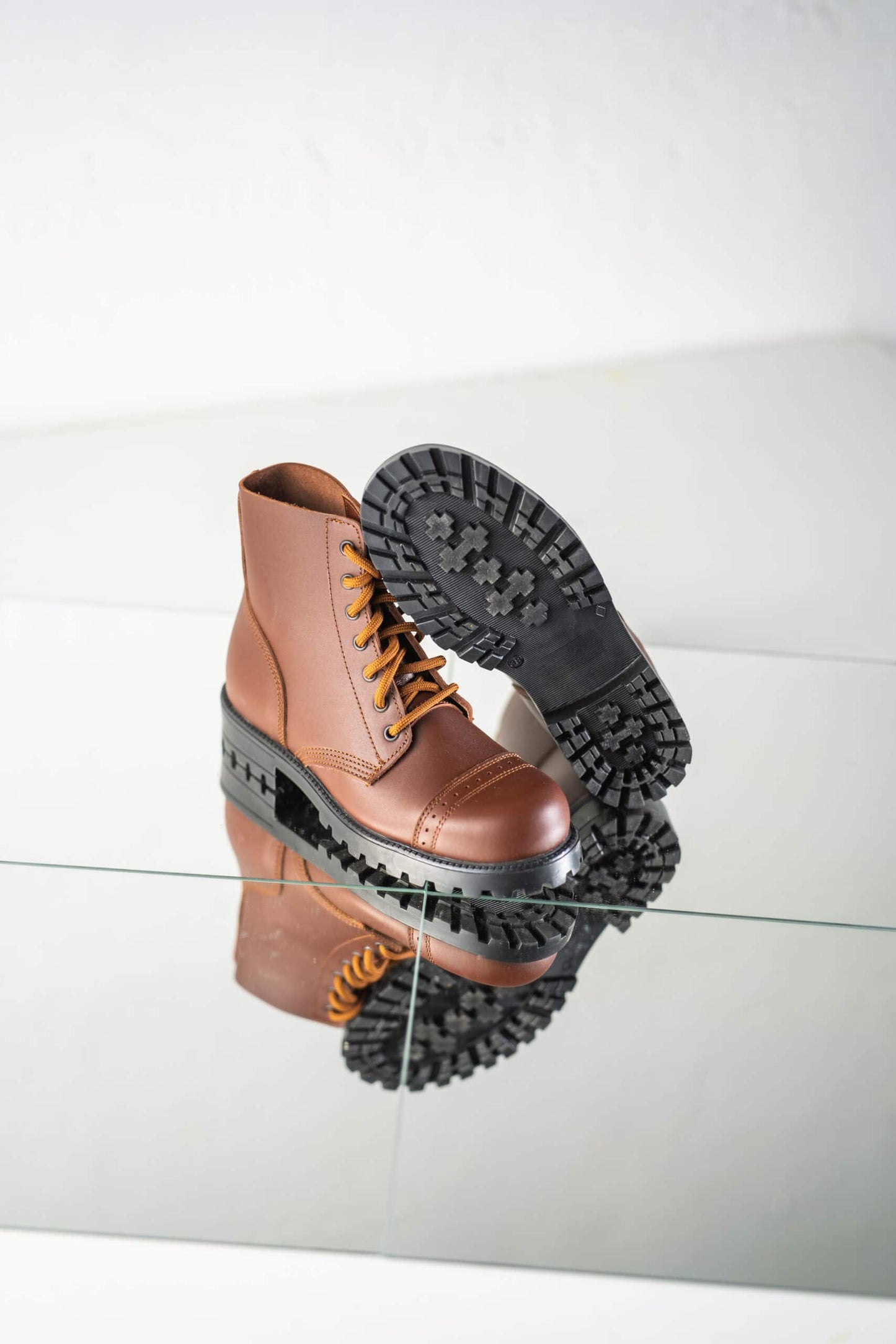 517 aka Aviator Boots - Ruskea